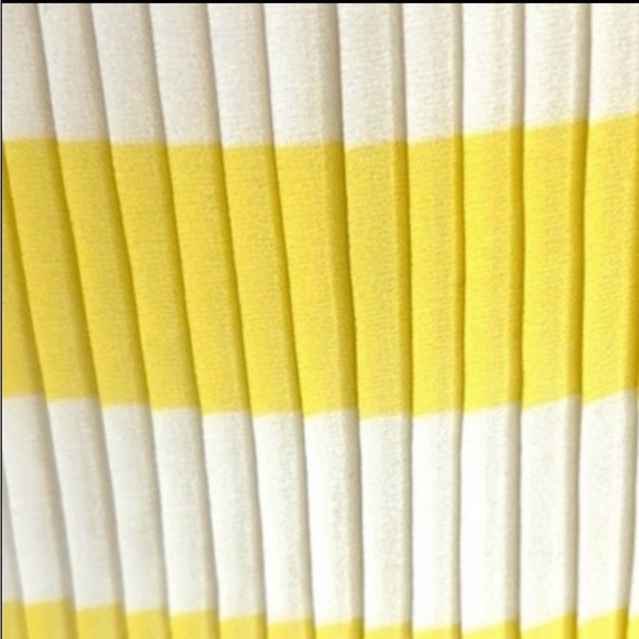 Anthropologie MAEVE Top Citron Stripe Pleated
Tank Top Blouse Swingy - Picture 6 of 6